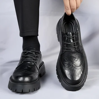 2023 Нова дантела нагоре телешка дебела подметка ежедневни кожени обувки мъжки ежедневни работни обувки мъжки истински английски стил дантела нагоре работни обувки