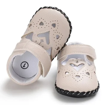 Нехлъзгащи се гумени обувки за малки деца кукла мека подметка деца етаж мъже и жени пролет и есен 0-15 месеца бебешки обувки