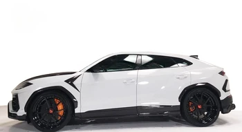 За бодикит Lamborghini Urus Ново на пазара висококачествени въглеродни влакна за SUV автомобил 3
