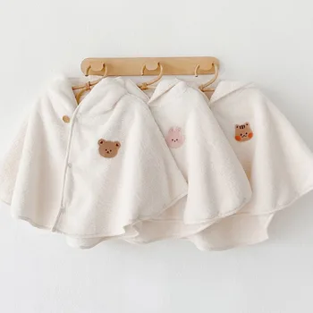 бебе момиче палто бебе облекло ветроупорен корал кадифе одеяла за новородено бродирани бебешки дрехи зимни бебе качулка наметало
