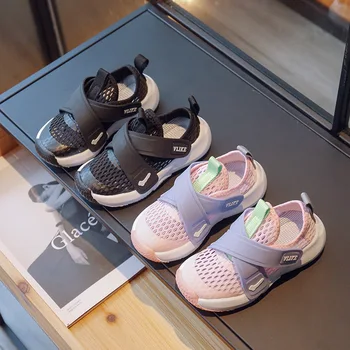2023 Ново лято Нови детски единични мрежи дишаща момичета момчета обувки спортни мрежи кухи обувки