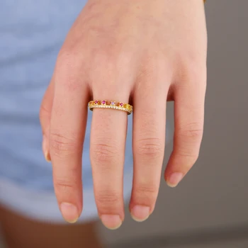 2022 Летни горещи луксозни коронни пръстени за дами жени проправят кръгла дъга CZ годежни бижута на едро 2